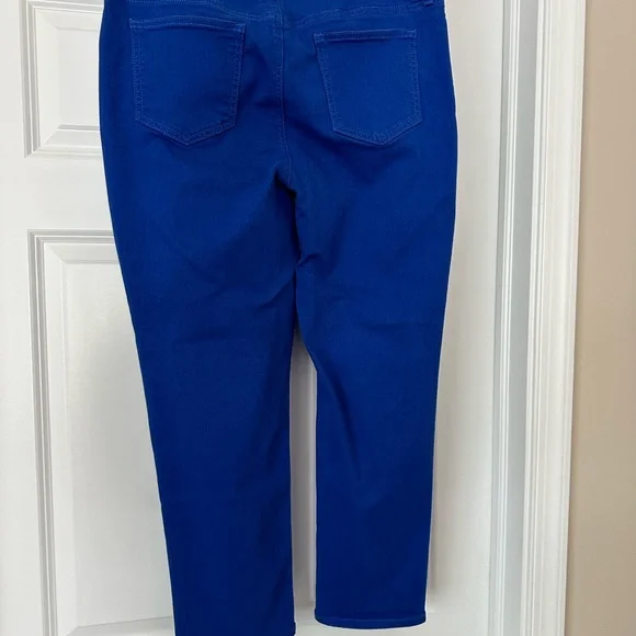 So slimming slim leg crop Chicos size 2 - Picture 2 of 4